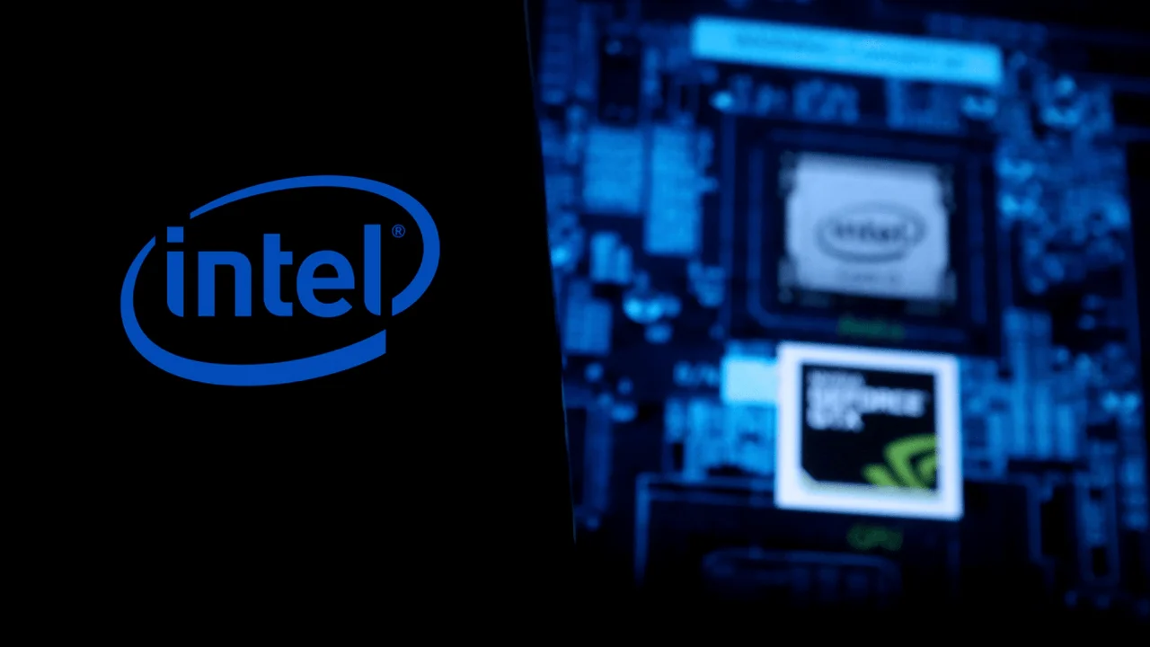 Intel, Lip-Bu Tan'ın önderliğinde yönetim kadrosunu yeniden şekillendiriyor.