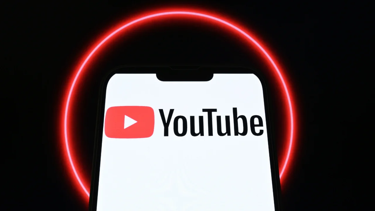 YouTube, Shorts ve canlı yayın içerikleri için yapay zeka tabanlı yeni araçlar tanıttı.